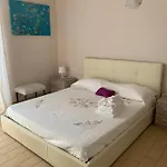 La Mela Rosa Bed & Breakfast 3*